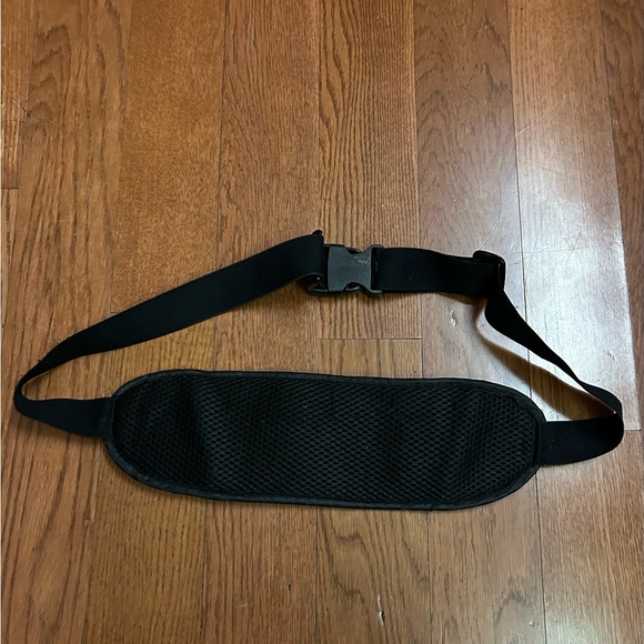 Bally total fitness workout/fitness/running belt. Adjustable waistband. - Picture 5 of 6